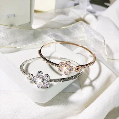 Fashion Simple Petal Crystal Bracelet Trend Elegant Women Inlay Zircon Gold Silver Color Bracelet Charm Women Engagement Jewelry