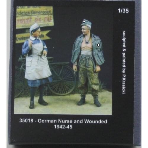 Two German resin soldiers in World War II: nurse and German wounded 1:35
