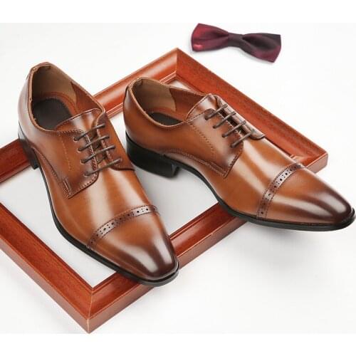 Carved Leather Business Shoes Mens Formal Three Joint Gentlemans Suit Shoes Luxury Pointy Brogue Italian Man Shoes 39-47
