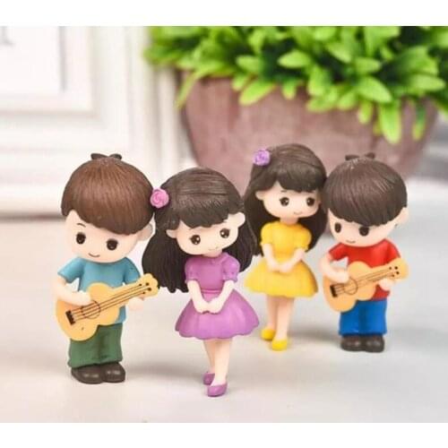 2pcs/set Creative Miniature Ornaments Boy Girl Guitar Sweety Lovers Couple Figurines Craft Fairy Resin Dolls Accessories
