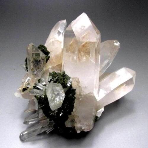 835g Quartz Cluster w/ Epidot and Phantom - crystals and stones healing Mineral specimen Home Decor feng shui decoration