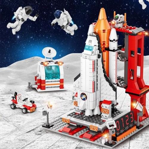 Space rocket launch center Ornaments Technoical plastic Building Blocks Educational Childs Gifts High-Tech Model Toys 792 PCS