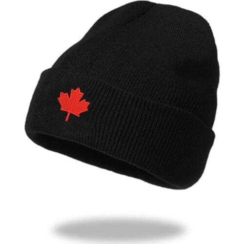 Autumn and Winter Canada Red Maple Leaf Embroidered Knitted Beanies Hat Men and Women Casual All Match Warm Wool Cold Caps W125