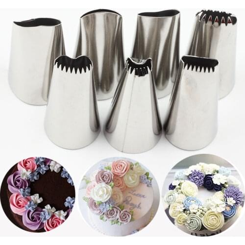 7Pcs Cake Decorating Tips Set Cream Icing Piping Nozzles Sugarcraft Rose Nozzles Dessert Pastry Baking Fondant Decorating Tools