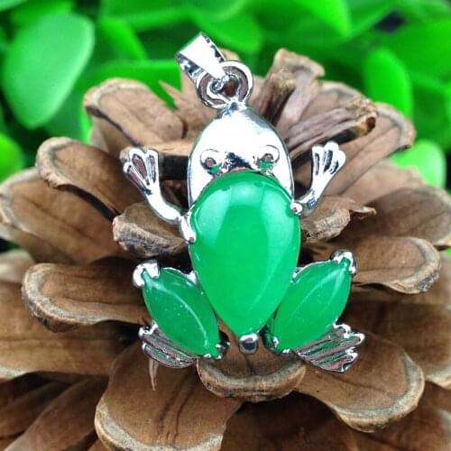 2pcs Silver Plated Green Pendant Beautiful Lucky Frog Pendant & Chain Necklace Gift For Fashion Girls Jades Jewelry