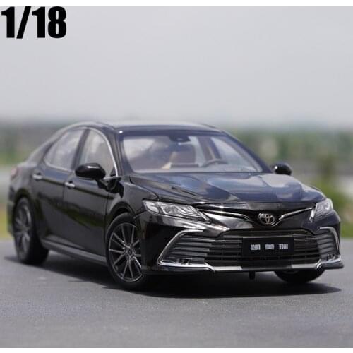 1/18 Toyota Camry 2018 8th Generation Diecast Alloy Car Model Toys For Kids Gifts Collection Black White Red Free Shipping