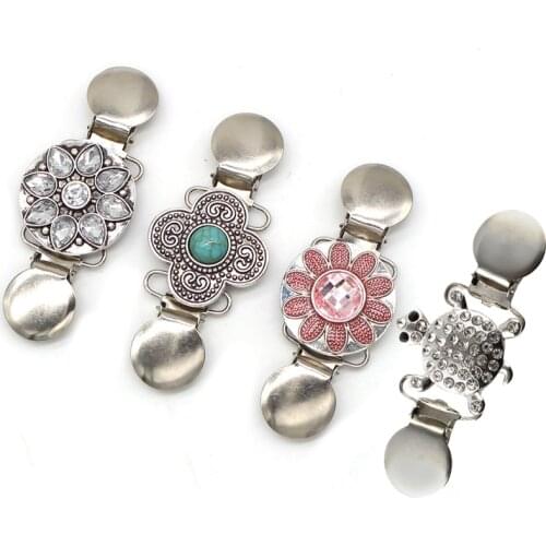 Flower Crystal Inlaid Clothing Clips Women Cardigan Sweater Blouse Metal Corsage Badge Pin Scarves Shawl Brooches