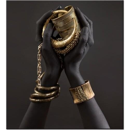 African Art Canvas Paintings On the Wall Art Pictures Black Hands Holding Jewelry Canvas Art Posters And Prints For Living Room