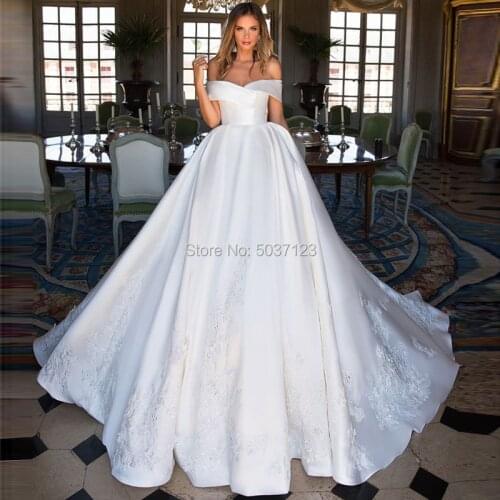 Satin Ball Gown Wedding Dresses 2020 Off the Shoulder Lace Appliques Bridal Gown Zipper Vestidos De Noiva with Court Train