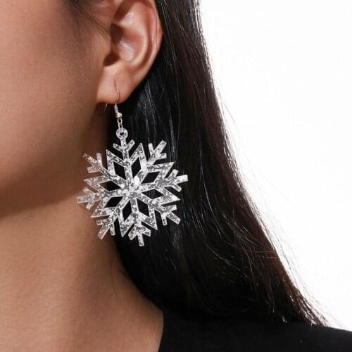 Women Snowflake Earrings Glitter Drop Earrings Pierced Earrings Larger Acrylic Clear Earrings for Christmas Party Jewellery