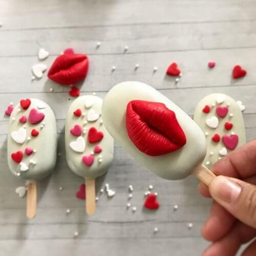 1Pcs Red Lips Shape Epoxy Resin Fondant Silicone Mold for DIY Pastry Cupcake Dessert Plaster Decoration Kitchenware Baking Tool
