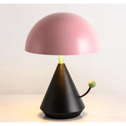 Nordic Pink Cute Table Lamps for Girls Room Iron Table Light Desk Lamp Reading for Showroom Designer Bedroom