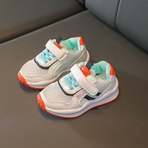 New Childrens Sports Sandals Breathable Mesh Beach Shoes Boys and Girls Small White Shoes Hollow Net Shoes Kids Fashion