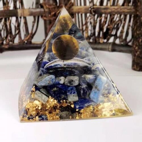 Pyramid Ornament Handmade Stylish Faux Crystal Miniature Pyramid Figurine for Table
