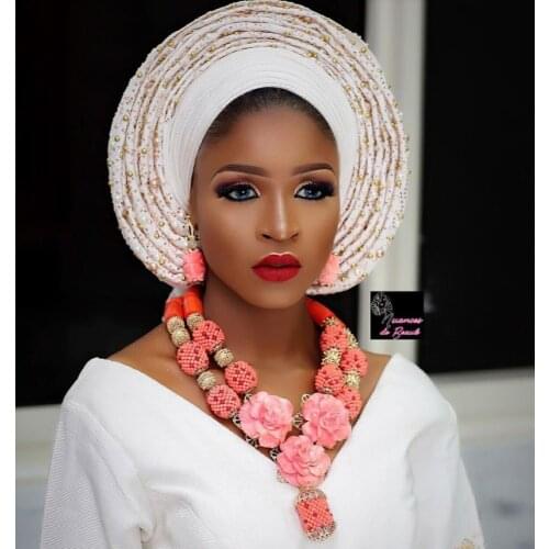 Elegant Women African Coral Beads Jewelry Set Flower Chunky Bib Statement Wedding Jewelry Set Coral 2019 New CNR913