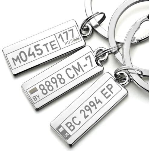Customized Keyrings Custom Car Number Plate Keychain Charms for Men Women Simple Gift Couple Lover Metal Keychain Ring DP009