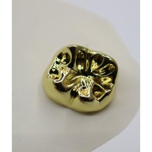 Dental Badge Dental clinic gift Metal Tooth Type Shape Molar Brooch Badge Dentist Hygienist Pin Accessories Adornment