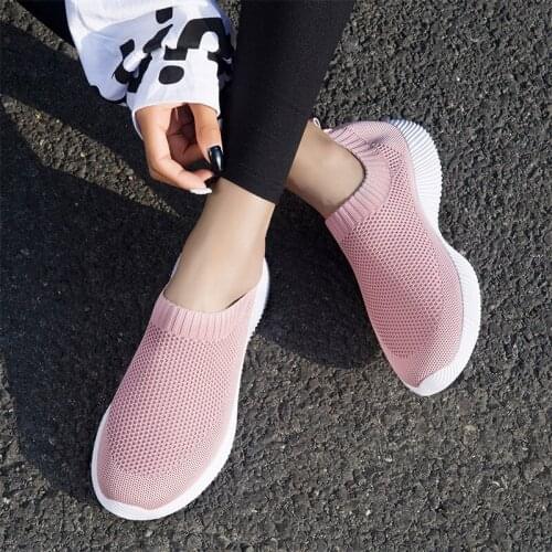 Women Flats Shoes Loafers Walking Flat High Quality Women Sneakers Slip on Black Purple Women Breathable Mesh Shoes Plus Size43