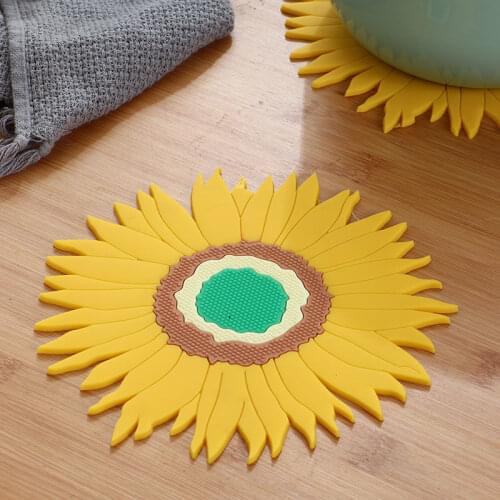Creative Sunflower Insulation Pad Pot Mat Home Dining Mat Plate Mat Table Mat Silicone Anti-Slip Tea Cup Mat Bowl Mat 1pcs