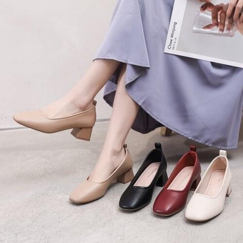 Head single shoes womens 2021 spring and autumn new grandma shoes solid color one foot mother shoes shallow mouth high heels