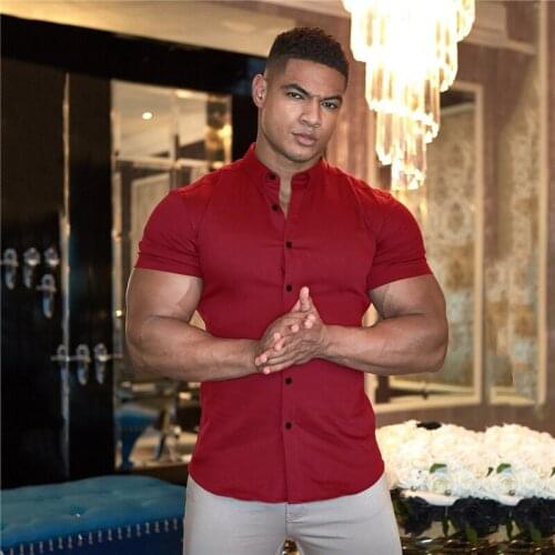 New Mens Sports Spring Workout Brand Short Cool Casual Fashion Breathable Fitness Clothing Turn-down Collar Short Sleeve Shirts