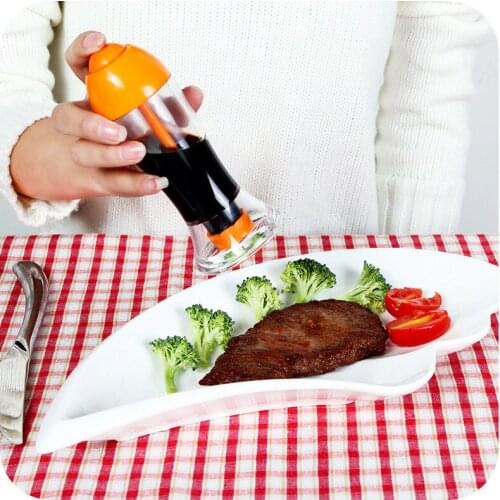 Soy Sauce Oil Bottle Sauce Sprayer Bottles Home-use Cooking Container Controlled Cooking Tools BBQ Tools Grill Meat Caster 1pcs