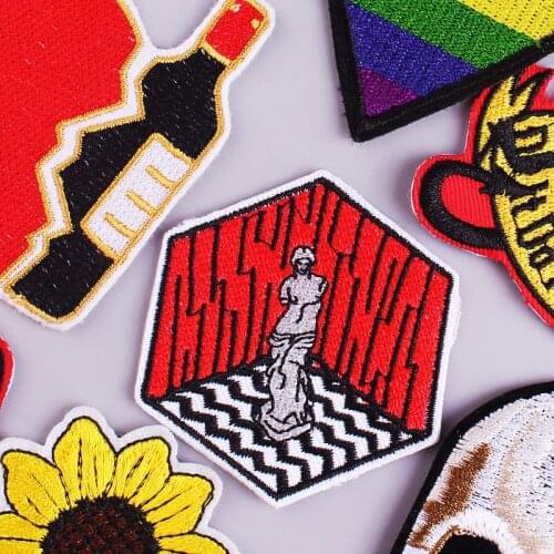 DIY Jurassic Park Patch Iron On Patches For Clothing Cartoon Applique Punk Patch Embroidered Patches For Clothes Jacket Stickers