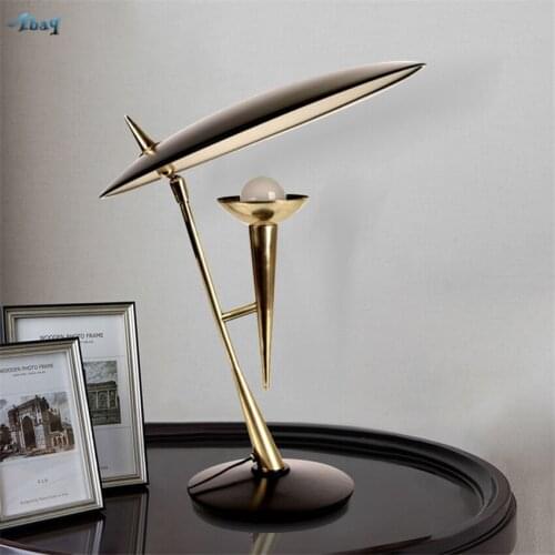 Post-Modern Metal Luxury Table Lamps Bedroom Living Room American Hall Hotel Entrance Lamp Nordic Study Desk Lights Fixtures