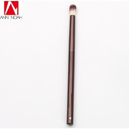 High Quality Limited Edition Metal Handle Tkalon Bristle No 4 Eye Crease Brush