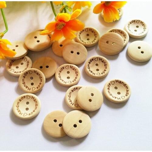 50pcs 20mm New Message "Handmade" Heart Wooden Buttons Sewing Buttons for Craft Scrapbook Clothing Accessories 2 Holes buttons