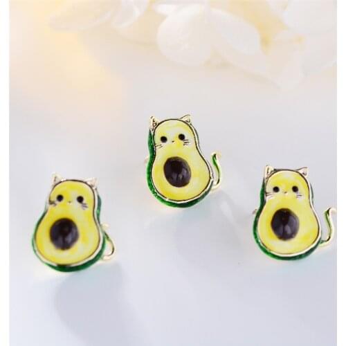 Cute Small Avocado Brooches for Women Exquisite Mini Suit Collar Lapel Enamel Pins Fruit Brooch Fashion Bag Hat Broche Jewelry