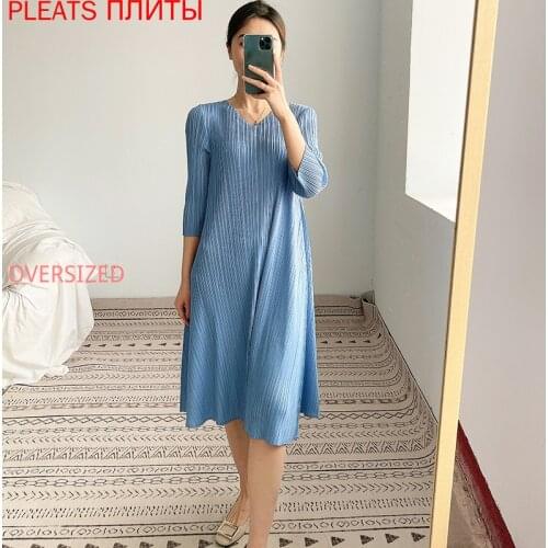 MIYAKE Classic Pleated Dress Summer New Fashion Niche V-neck Temperament Gentle Wind Midi Dresses PLEATS Vestido De Mujer Robes