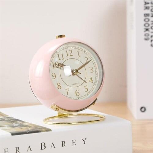 Retro Style Metal Alarm Clock Round Desktop Alarm Clock Bedside Alarm Clock Desktop Decoration