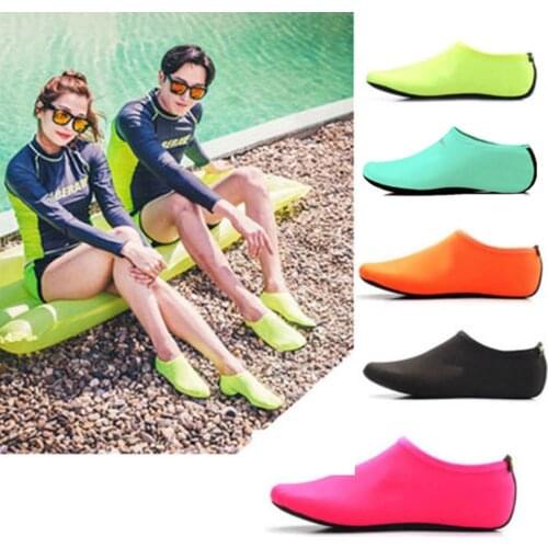 Men Women Water Shoes Swimming Shoes Solid Color Summer Aqua Beach Shoes Socks Seaside Sneaker slippers For Men Accessories