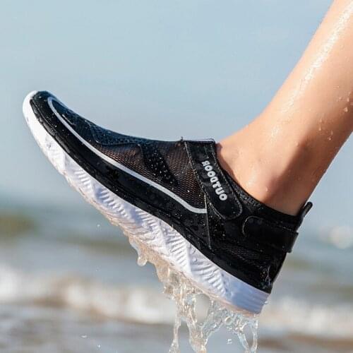 Summer New Wading Shoes Mens And Womens Mesh Beach Sports Shoes Seaside Swimming Water Shoes Outdoor River Upstream Shoes