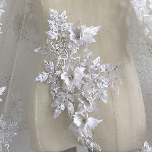 1Pcs White 3D Flower Beaded Mesh Embroidery Patch Wedding/Evening Dress Clothing Sew Patches Diy Floral Lace Fabrics Applique