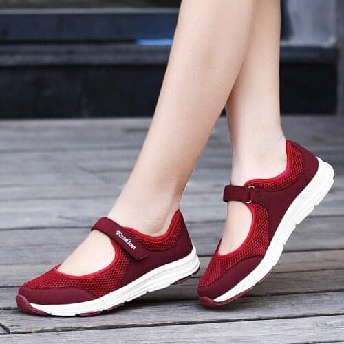 Plus Size Lightweight Womens Summer Footwear Ladies Shoes Sneakers Sport Woman Running Shoes Womens Sports Shoes Dark Red D-443