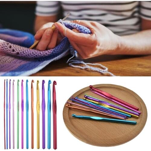 12 Set Multi Coloured Aluminium Crochet Hooks Yarn Knitting Needles Set 2MM-8MM Convenience practical durable Home fashion