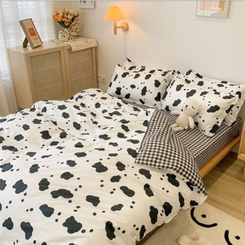 Bedding Set Anime Bed Sheets Adornment Reads Two People 160x200 Cover Sheet Comforter Bedding Sets