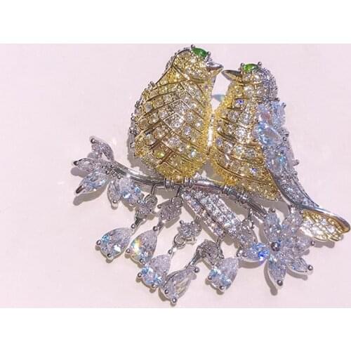 Copper Bird Pins CZ Brooch Micro-inlaid Zircon Animal Couple Pearl Fashion Flower Pin Jewelry Clothes Accessories Gift for Women