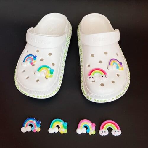 Single Sale 1pcs Shoe Charms Cartoon Rainbow Heart-shaped Garden Shoe Accessories Croc Buckle Decorations Fit Wristband Kids