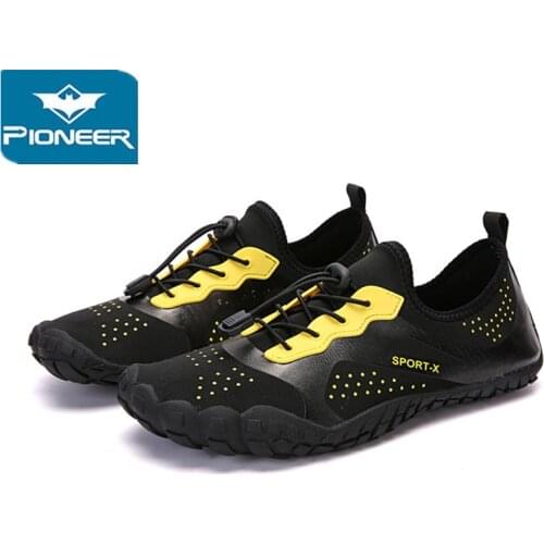 PIONEER Footwear