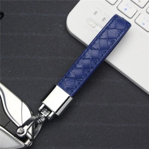 Women Men Luxury Cute Car Keychain Keyring For SKODA OCTAVIA 2 3 A5 RAPID FABIA Personalized Creative Key Ring Pocket Key Holder