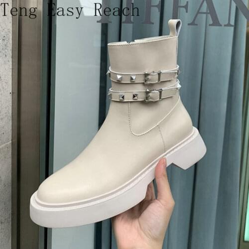 Genuine Natural Leather Womans Winter Shoes Goth Punk Female Ankle Boots with Rivets Strap Motorcycle Ankle Boots Platform Shoe