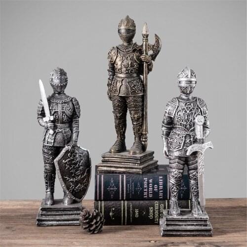 28cm Retro Armor Roman Knight Desktop Ornaments Holding Sword Characters Craft Living Room Entrance Decoration Housewarming Gift
