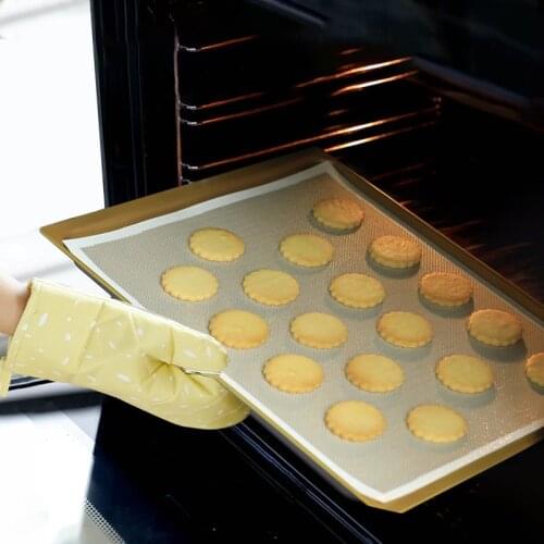 Perforated Silicone Nonstick Baking Mat Heat Resistant Silicone Mat For Oven Baking Mat For Cookie/Bread/Biscuit/Pizza Bakeware