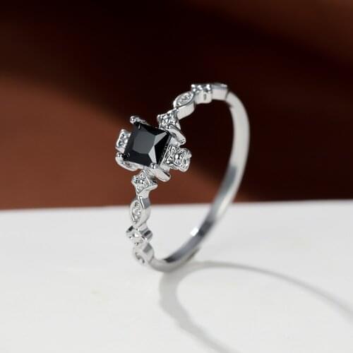 S925 Silver Square Black Zircon Ring for Women Exquisite Cute Twist Gemstone Rings Female Wedding Birthday Party Jewelry