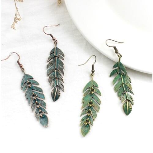 Leaf shape Break the leaves Stitching into Complete piece earring Vintage imitation bronze two-color personalized creative