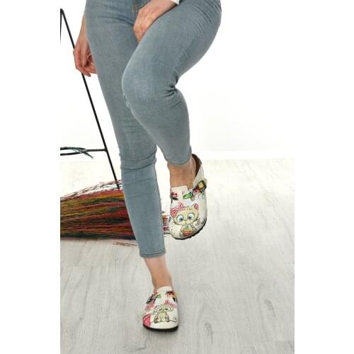 Digital Edition NEW SEASON PINK RIBBON SUSPENDED CAT DESIGN WOMEN CLOSED SABO SLIPPERS Casual Sandals Soft Soled Woman Man Kids