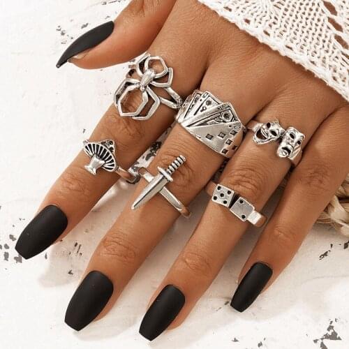Creative Punk Spider Poker Mushroom Dice Rings Set Fashion Punk The Sword Skull Rings for Women Men Party Jewelry Gifts Anillos